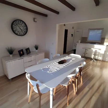 Oasis Of Peace Modern House Вилла Сараево